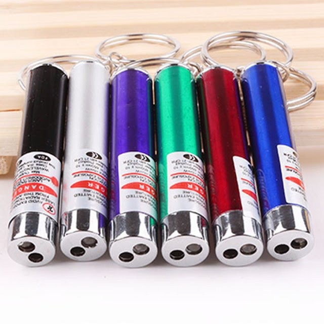 Đồ chơi cho mèo - Tia laser đuổi bắt