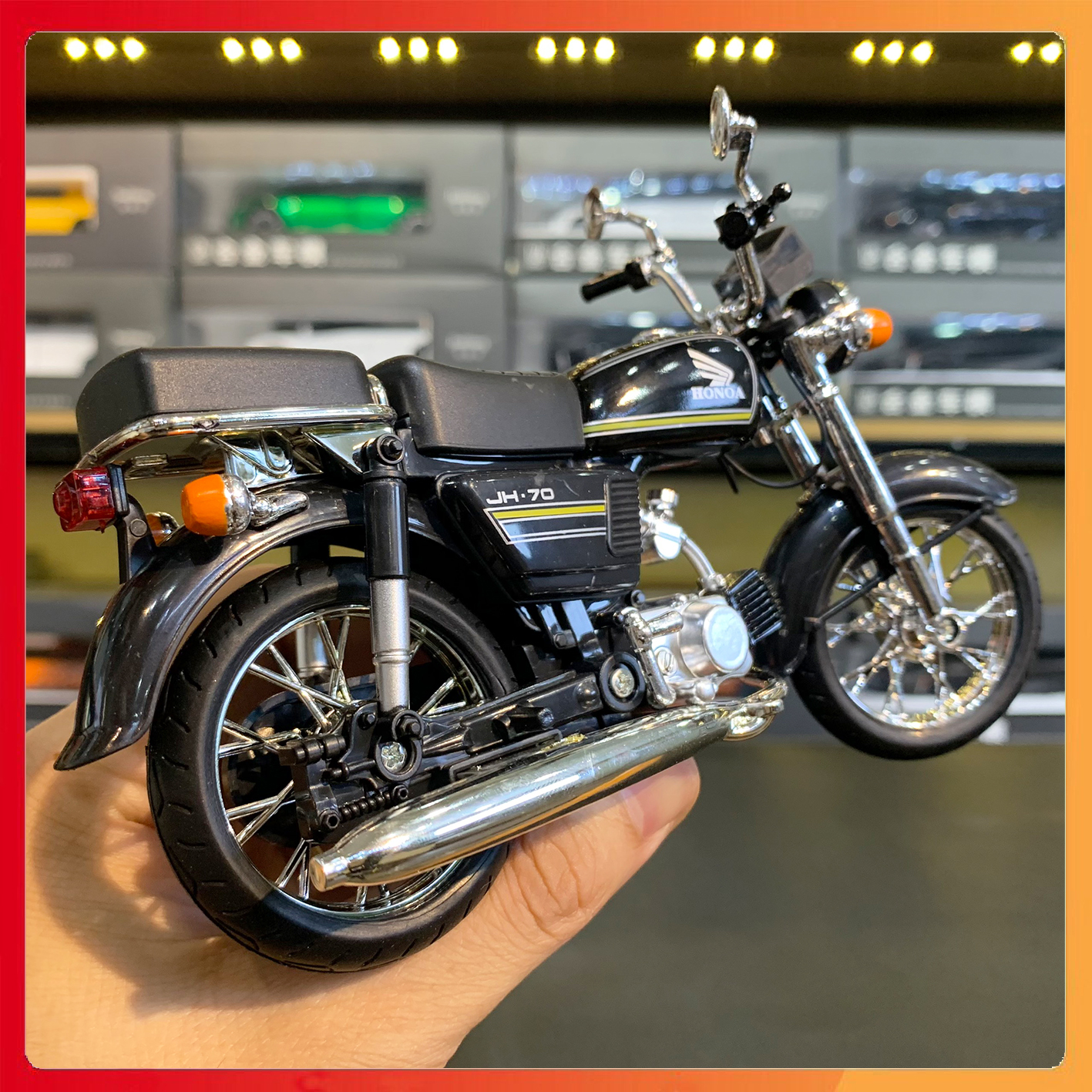 Mô hình xe máy Honda JH70 tỉ lệ 1:10 Hua Yi