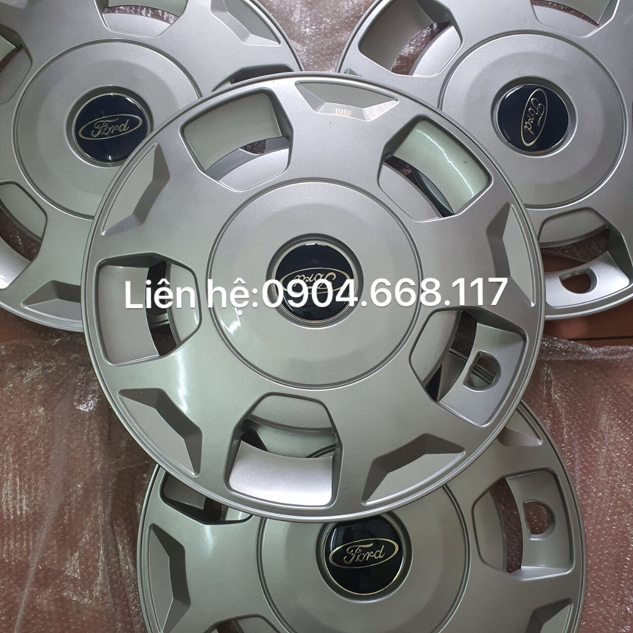 ốp la răng Ford Transit ( giá tiền bán 1 cái )