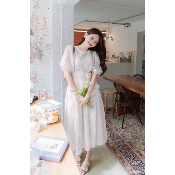 Đầm trắng thô ren dự tiệc A1958