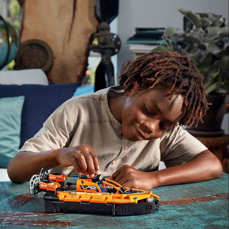 BỘ LEGO LẮP RÁP TECHNIC 42120 CA NÔ ĐỆM KHÍ CỨU HỘ