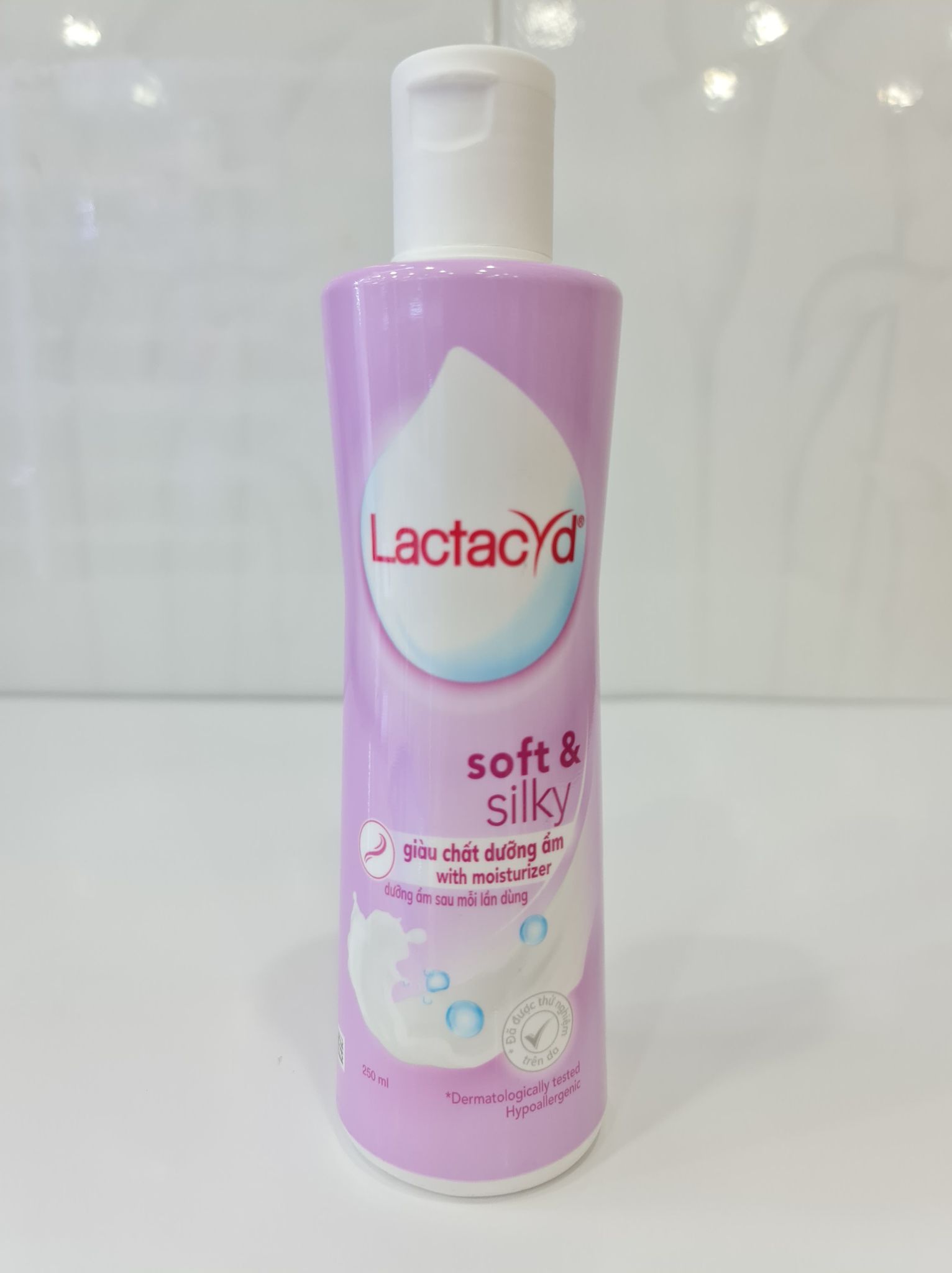 Dung Dịch Vệ Sinh Phụ Nữ Lactacyd 250ml