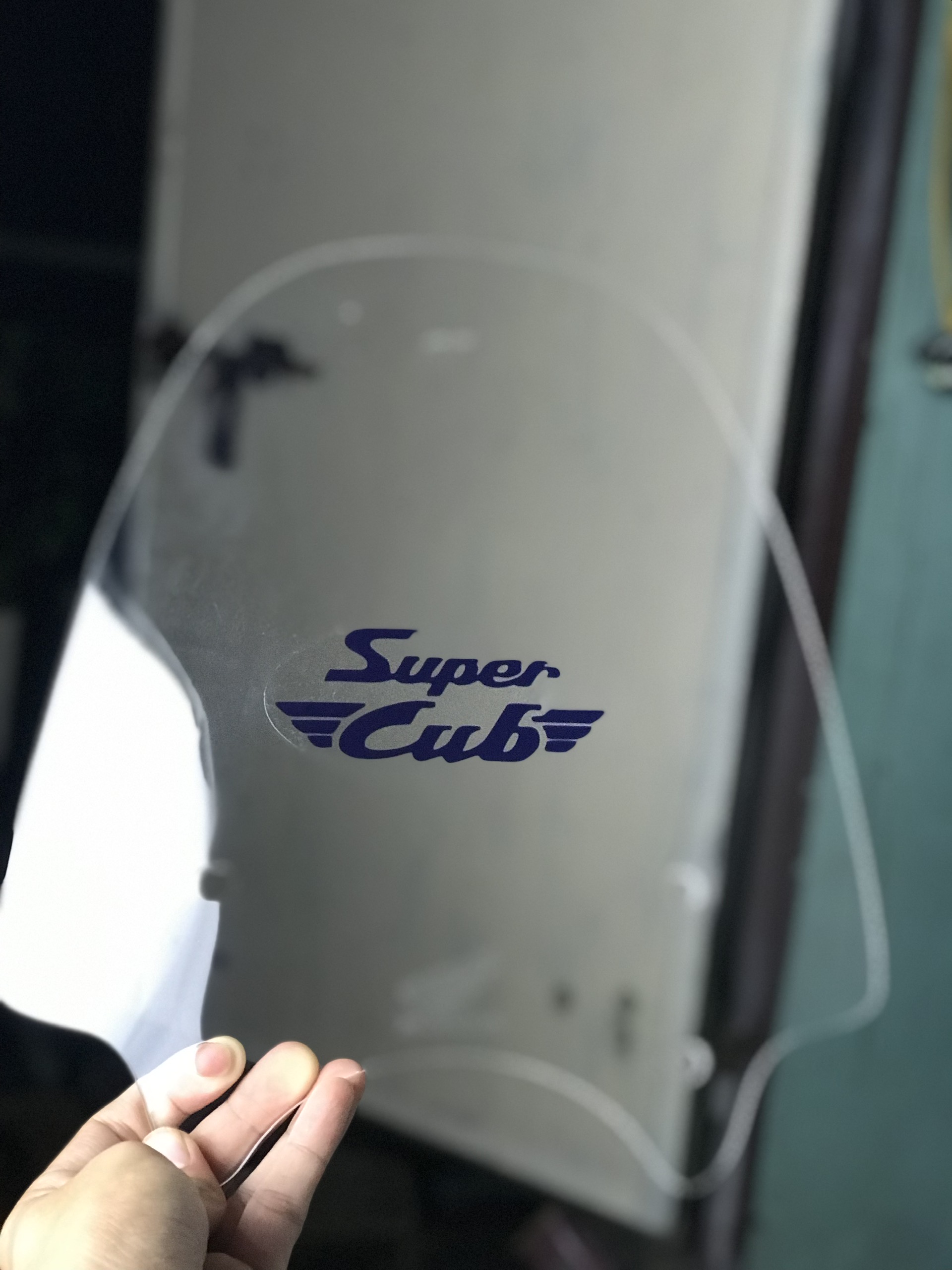Kính chắn gió xe cub C100, C65