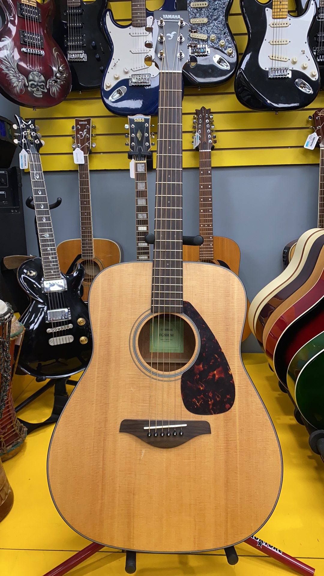 Đàn guitar acoustic Yamaha FG800M