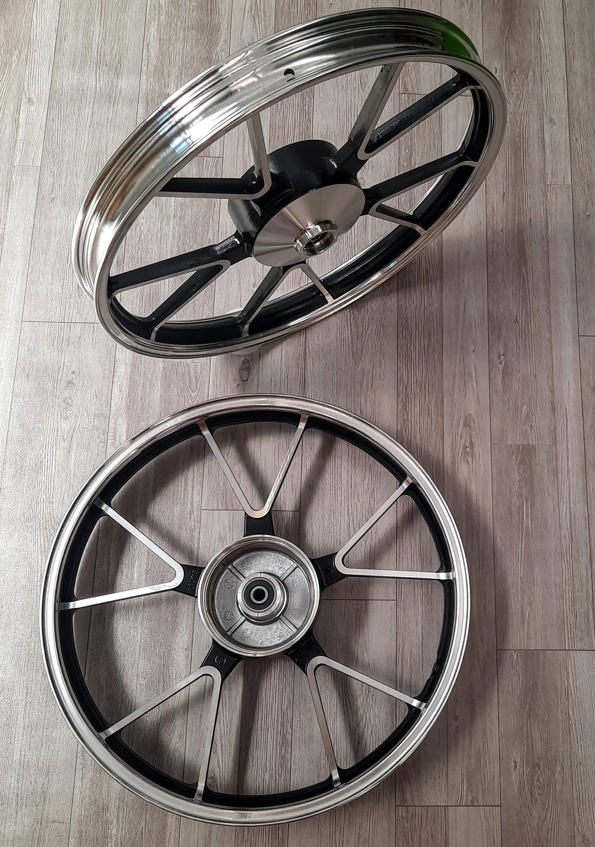 Mâm X5 dành cho Wave Blade, WS110, Alpha, Dream, Cub thắng đùm