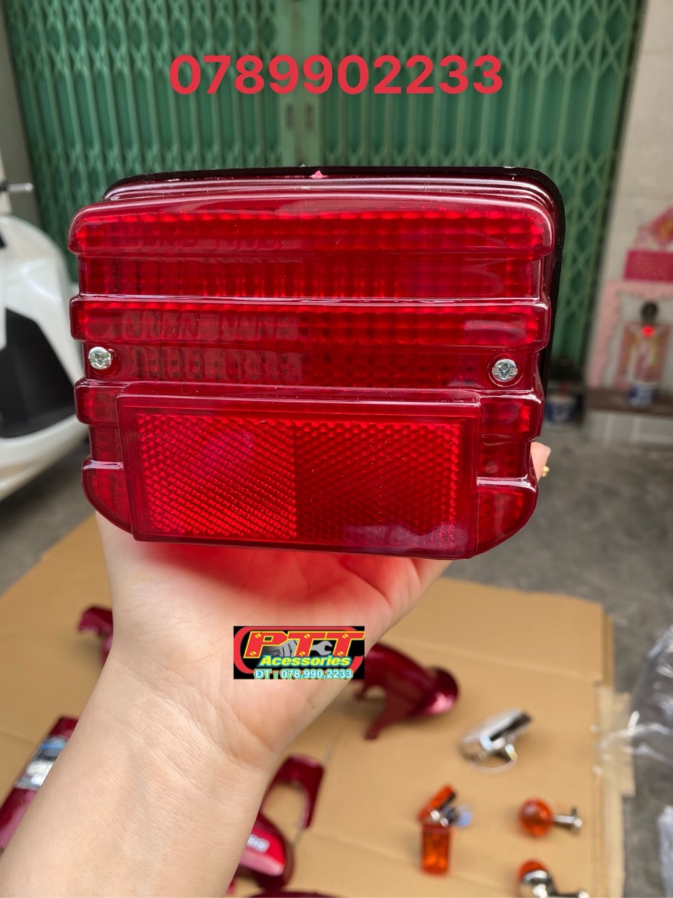 Đèn hậu xe dh 88