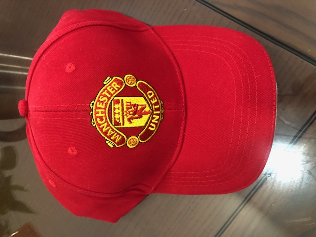 Combo Mũ + Khăn + Bóng đội bóng của Manchester United