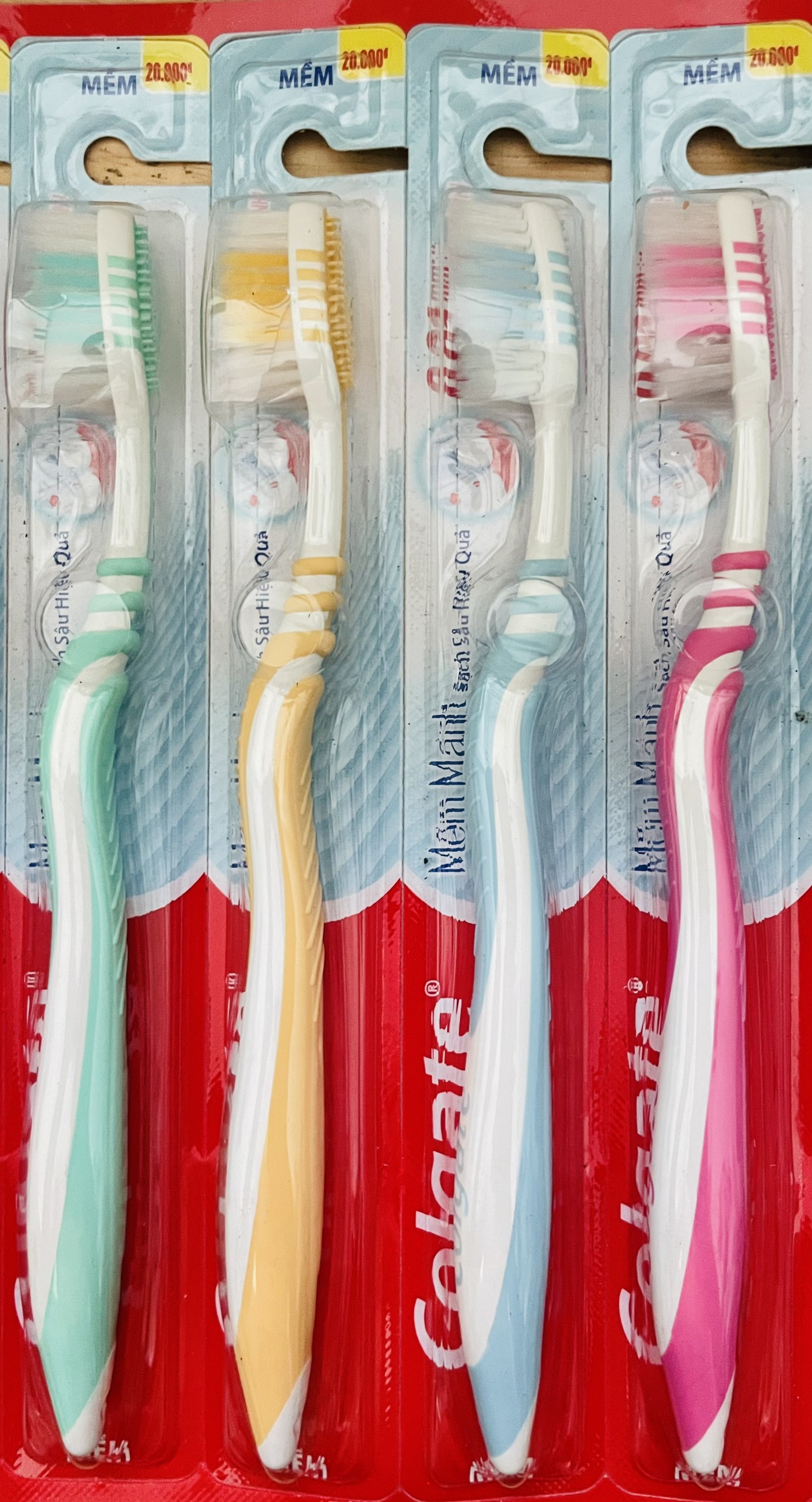 COLGATE bàn chải đánh răng mềm mảnh - BACH HOA HV