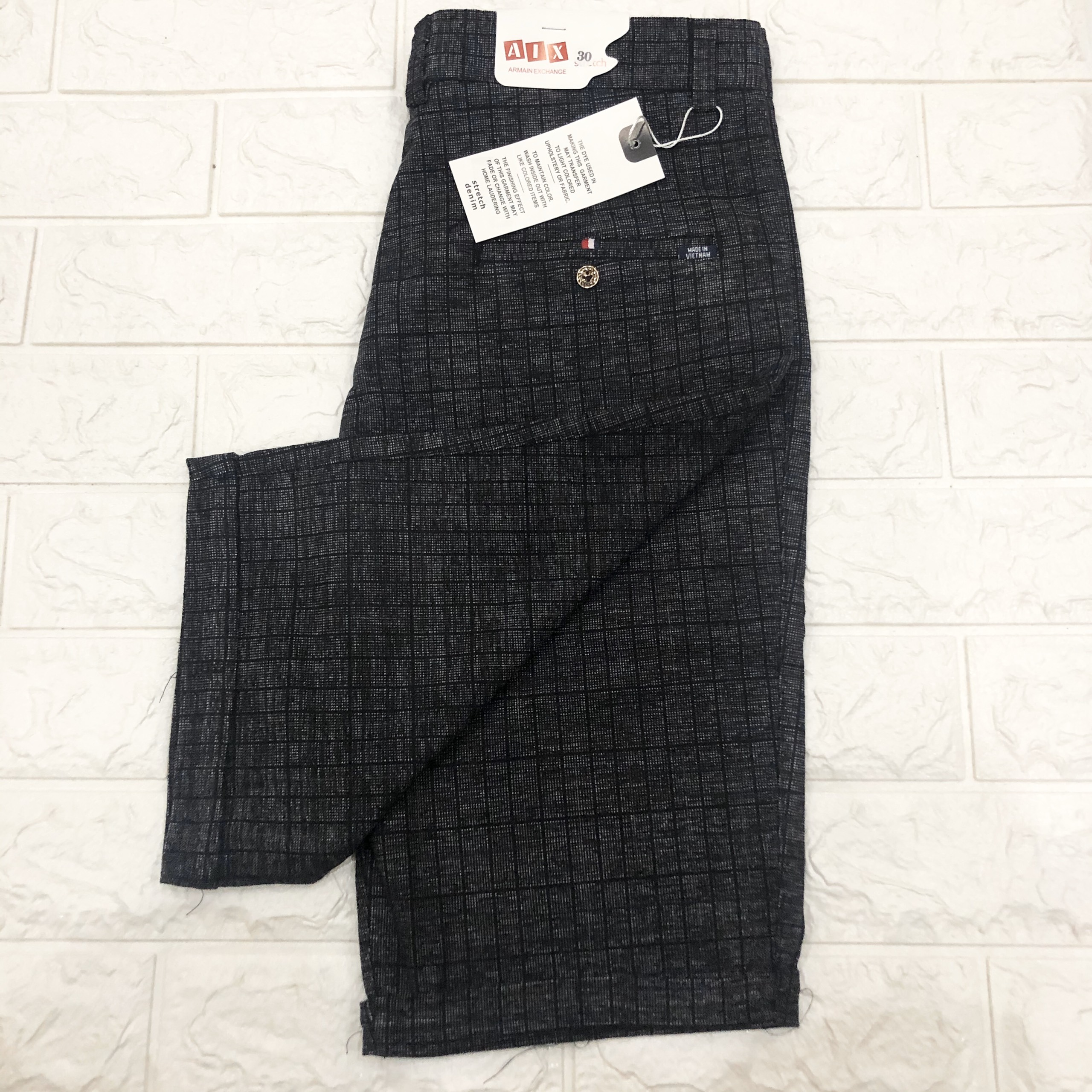Quần Short Kaki Nam Kẻ Ô