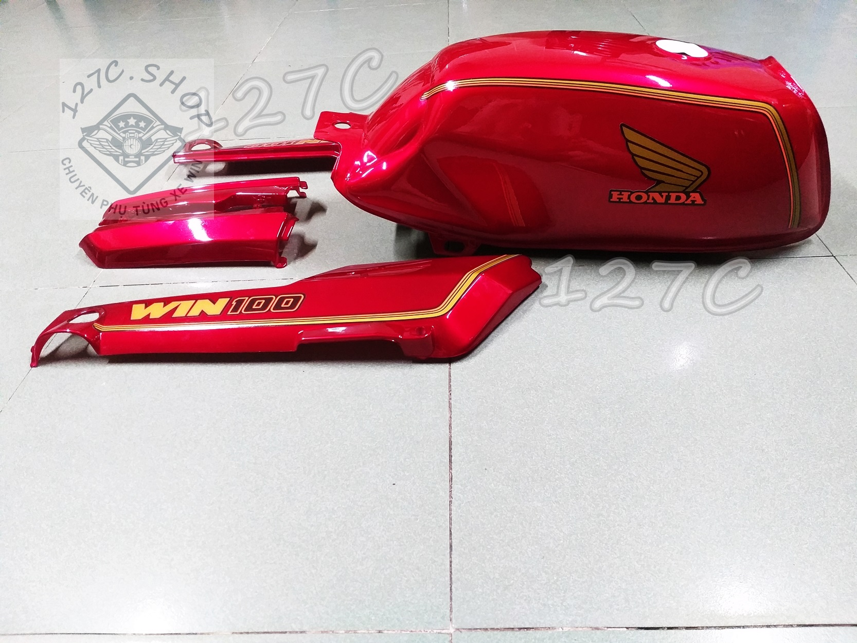 [Hcm] Combo Set of Large Fuel Tank & Large & Small Trunk Win 100Cc (Black/Red)