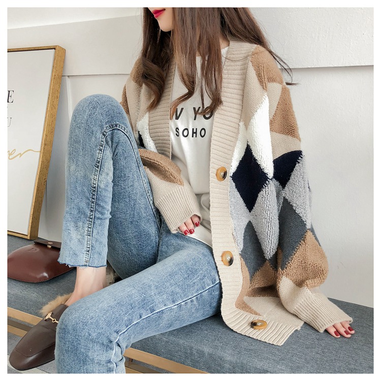 Áo khoác len nữ cardigan họa tiết caro phối màu dáng rộng  MIM ALCARO32