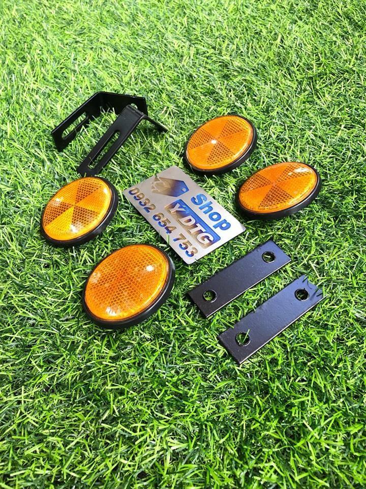 Mắt Mèo Phản Quang Trước Sau