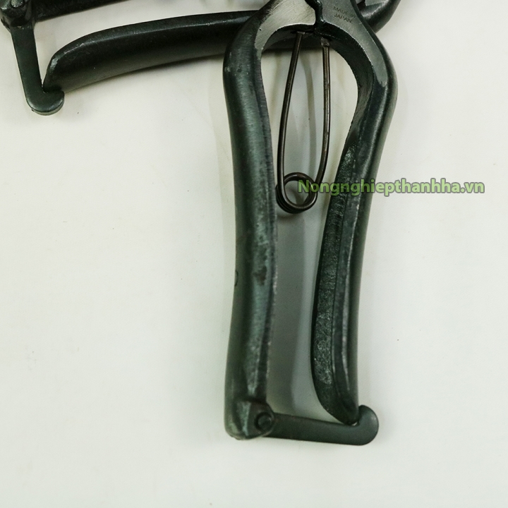 Kéo cắt cành nhập khẩu sắc bén - K66