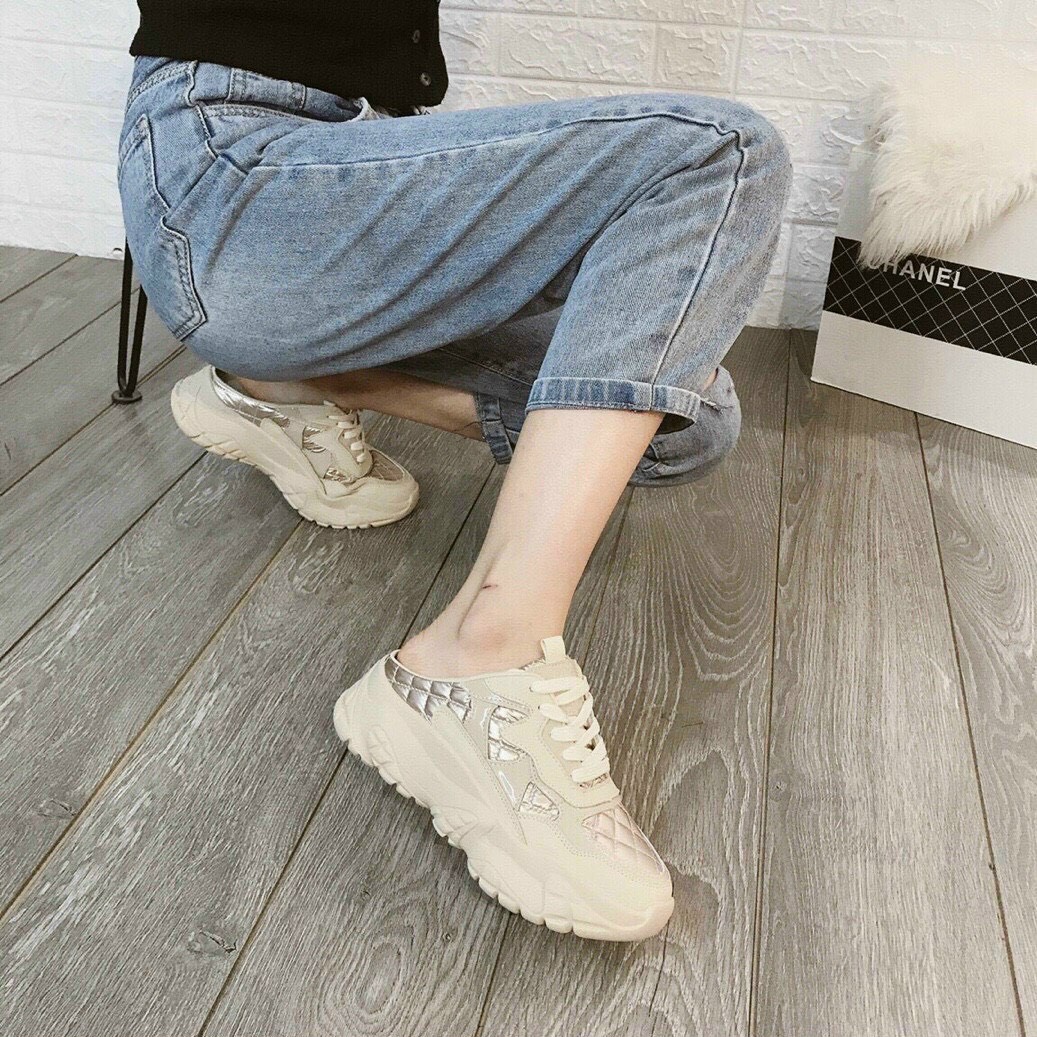 Sục thể thao đế thô 5p dáng nhẹ