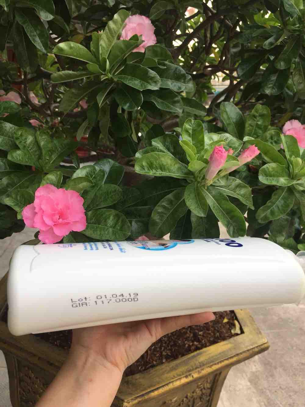 Sữa tắm Dê trắng da E 100 - 1200 ml chăm sóc da khô