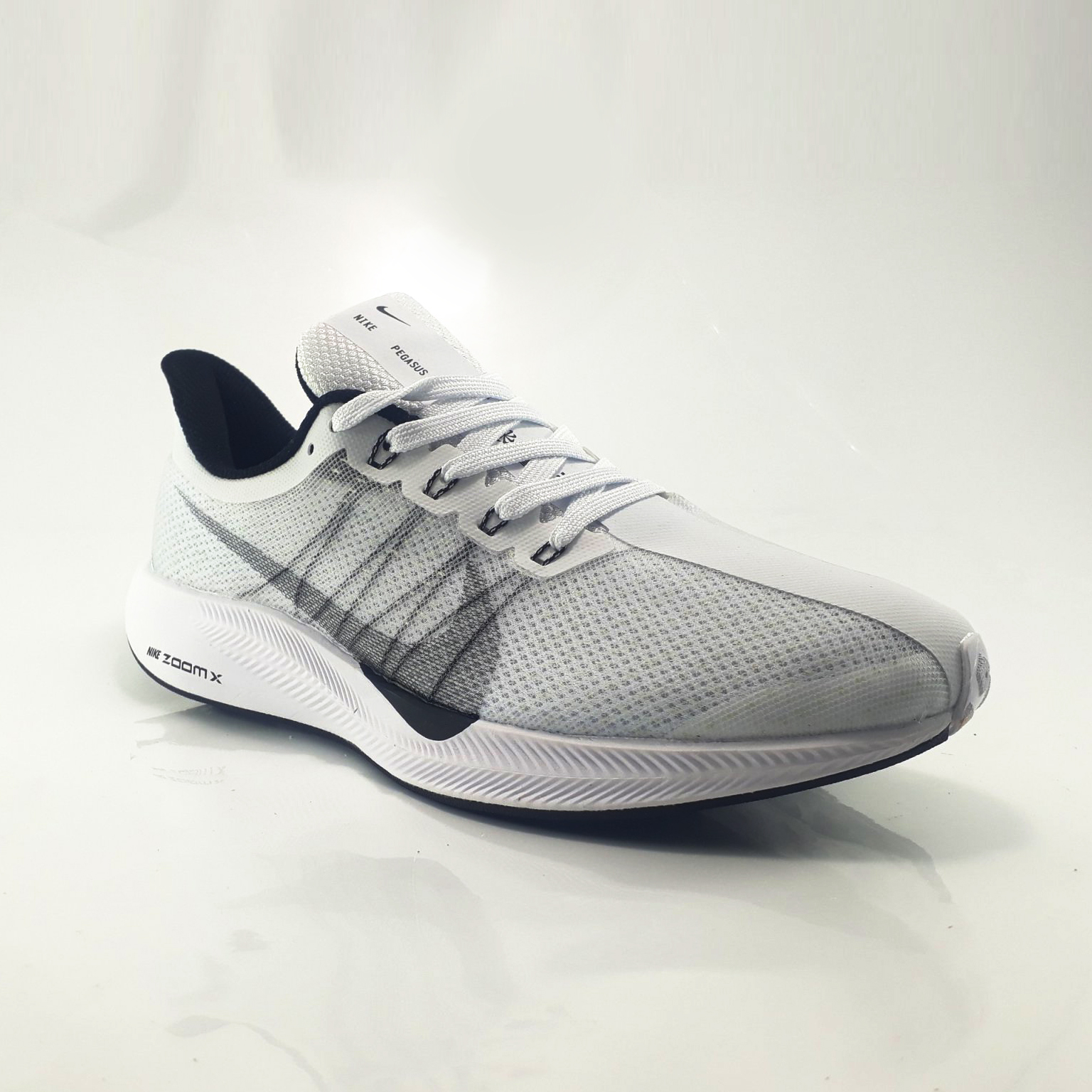 Giày Zoomx Pegasus 35 Turbo 2.0 white/black