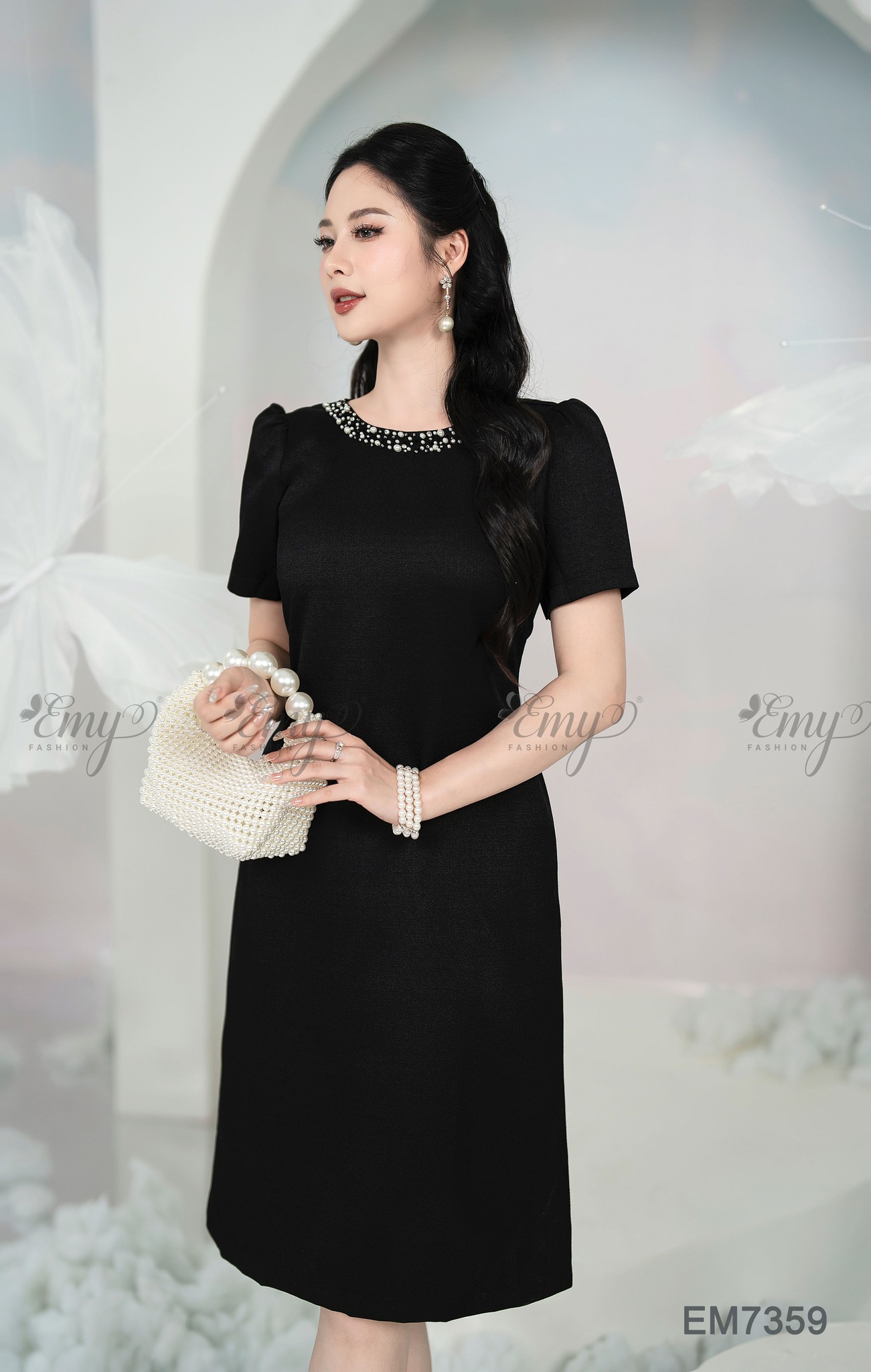 Đầm EMY EM7359 Suông Đen