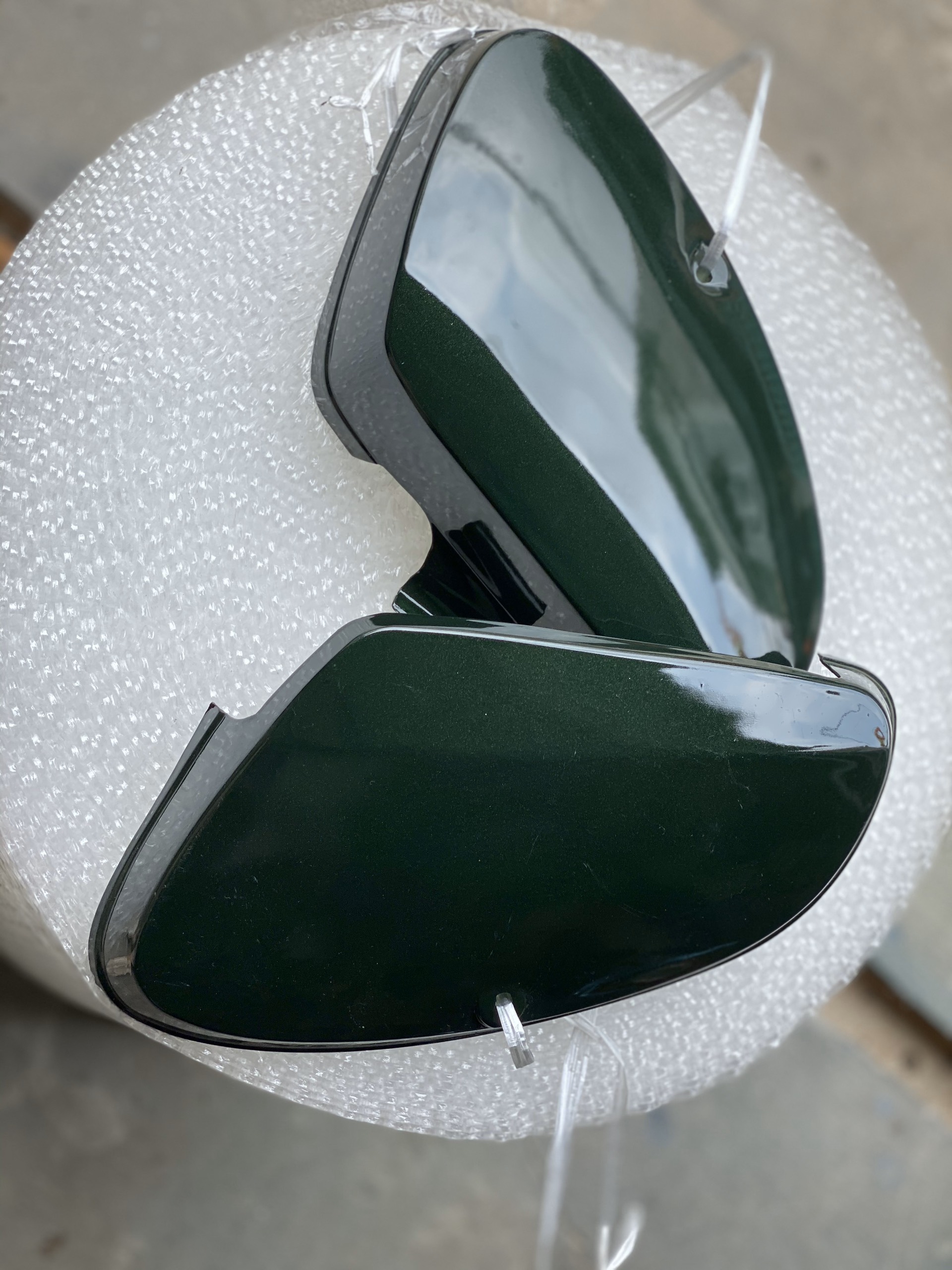Đôi cốp honda cub 81 ( màu xanh dưa hấu)