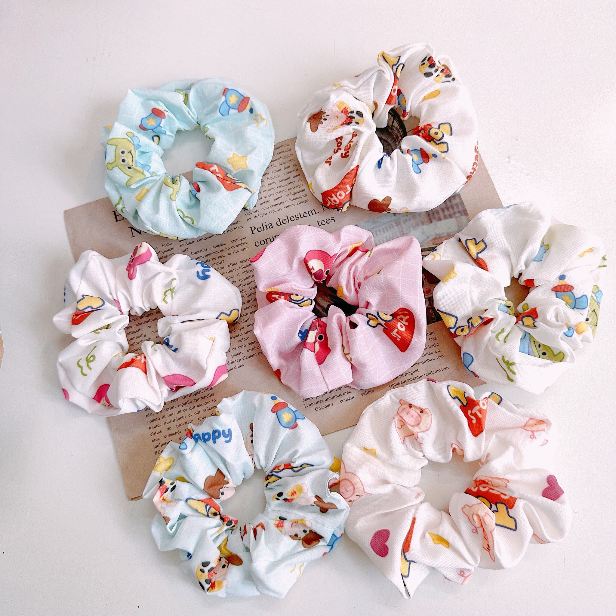 Dây Buộc Tóc gấu [HCM] Cột Tóc Scrunchies Hoạ tiết siêu dễ thương cutte
