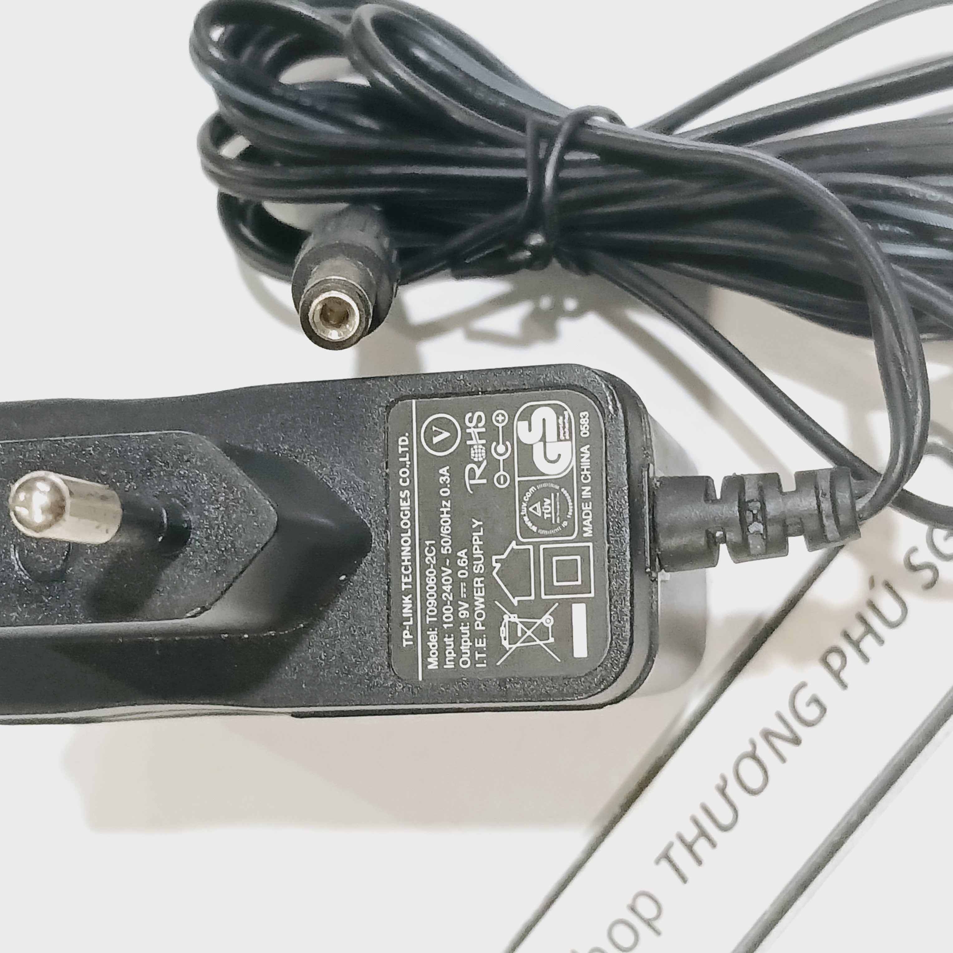 Adapter TP Link DC: 9V - 0.6A (Đầu cắm 5.5mm X 2.1mm) (ZIN)