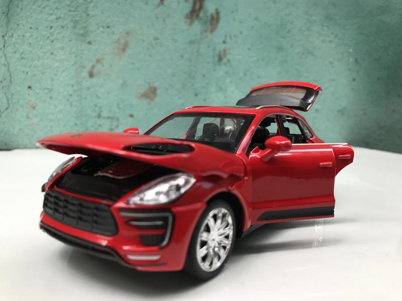 Mô hình xe ô tô Porsche MACAN 1:32