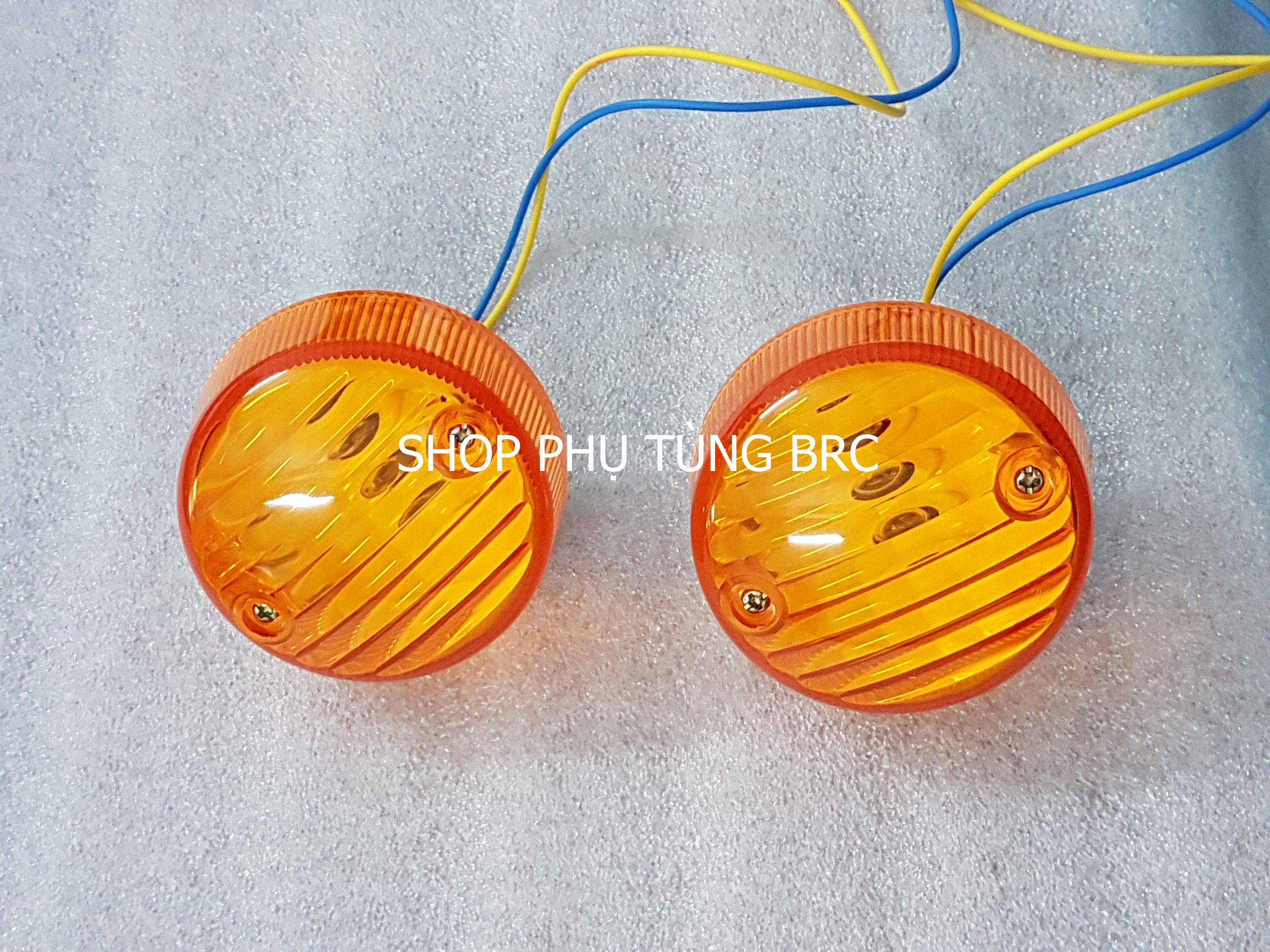Cặp đèn xi nhan trước xe CUB đời mới.