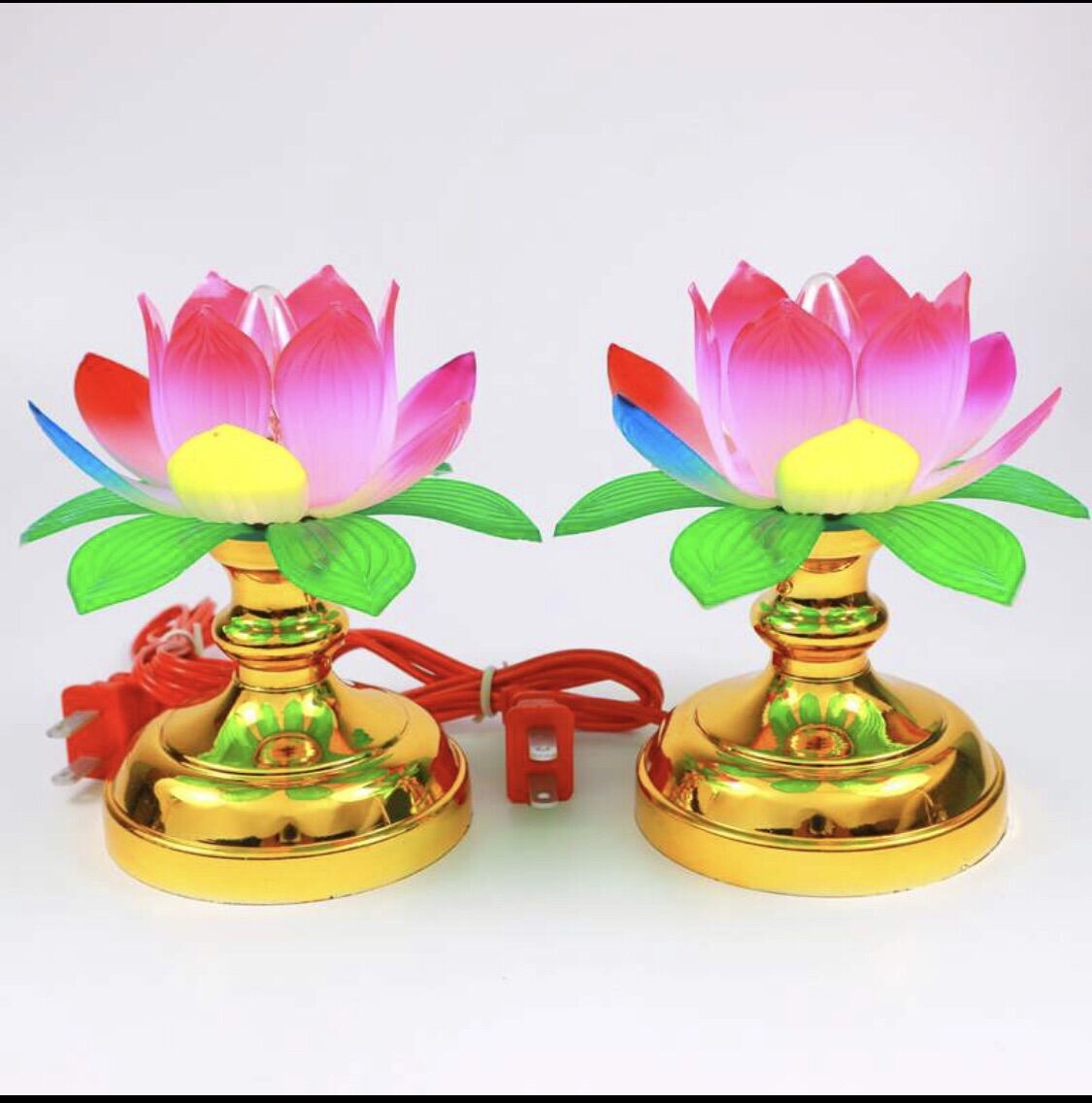 CẶP ĐÈN THỜ SEN NHỰA 15CM LOẠI TRUNG