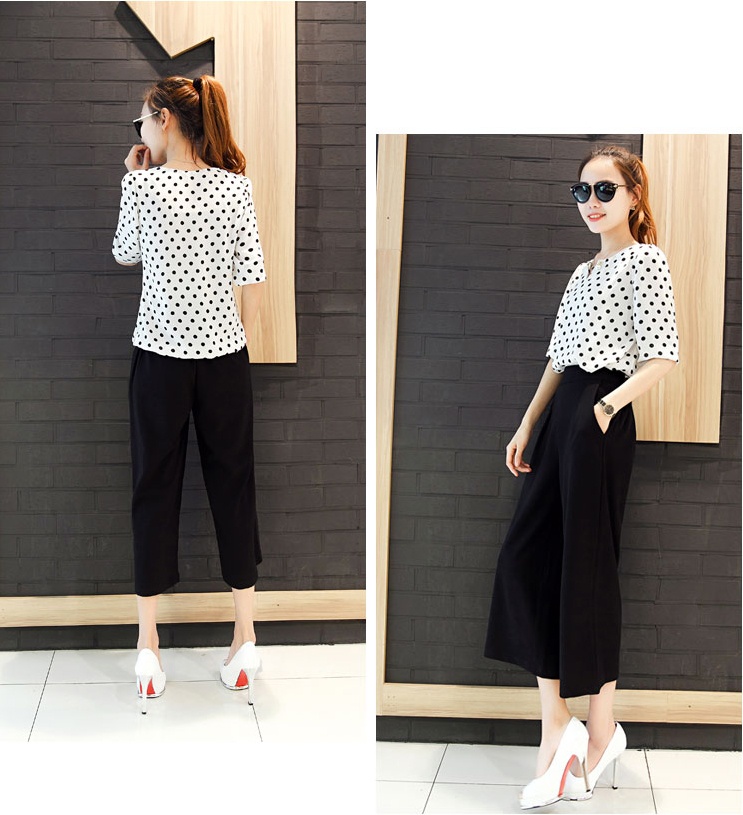 [4.4 Hoàn tiền 15%]Áo kiểu cổ V thời trang – MS0082A