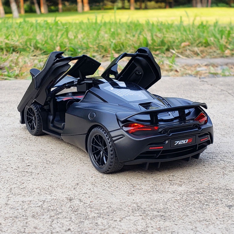 Mô hình xe McLaren 720S 1:32 JF