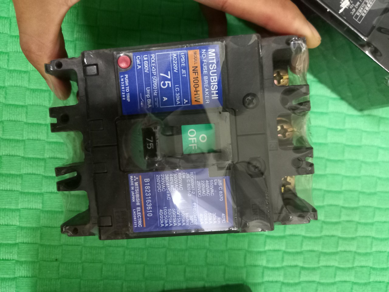 APTOMAT MCCB 75A 3 PHA NHẬT BẢN XỊN