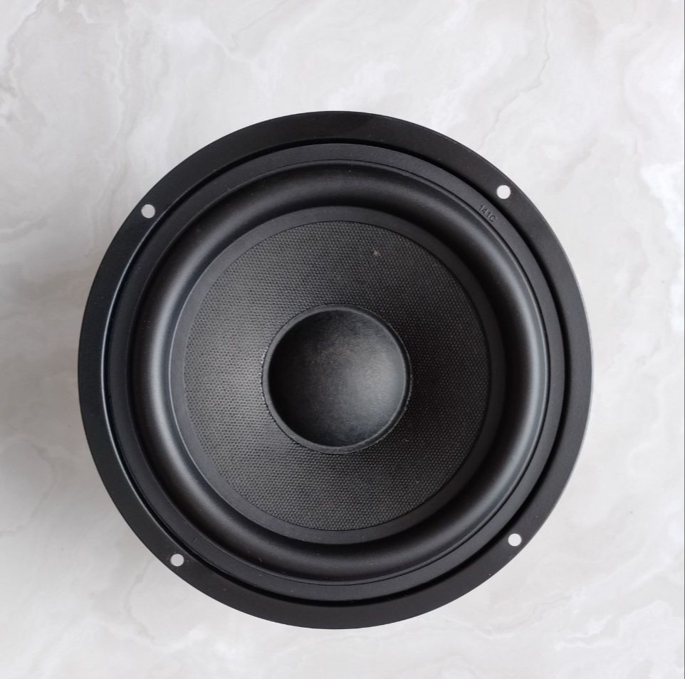 2 Bass Speakers 16 from 100 Rubber Ribs