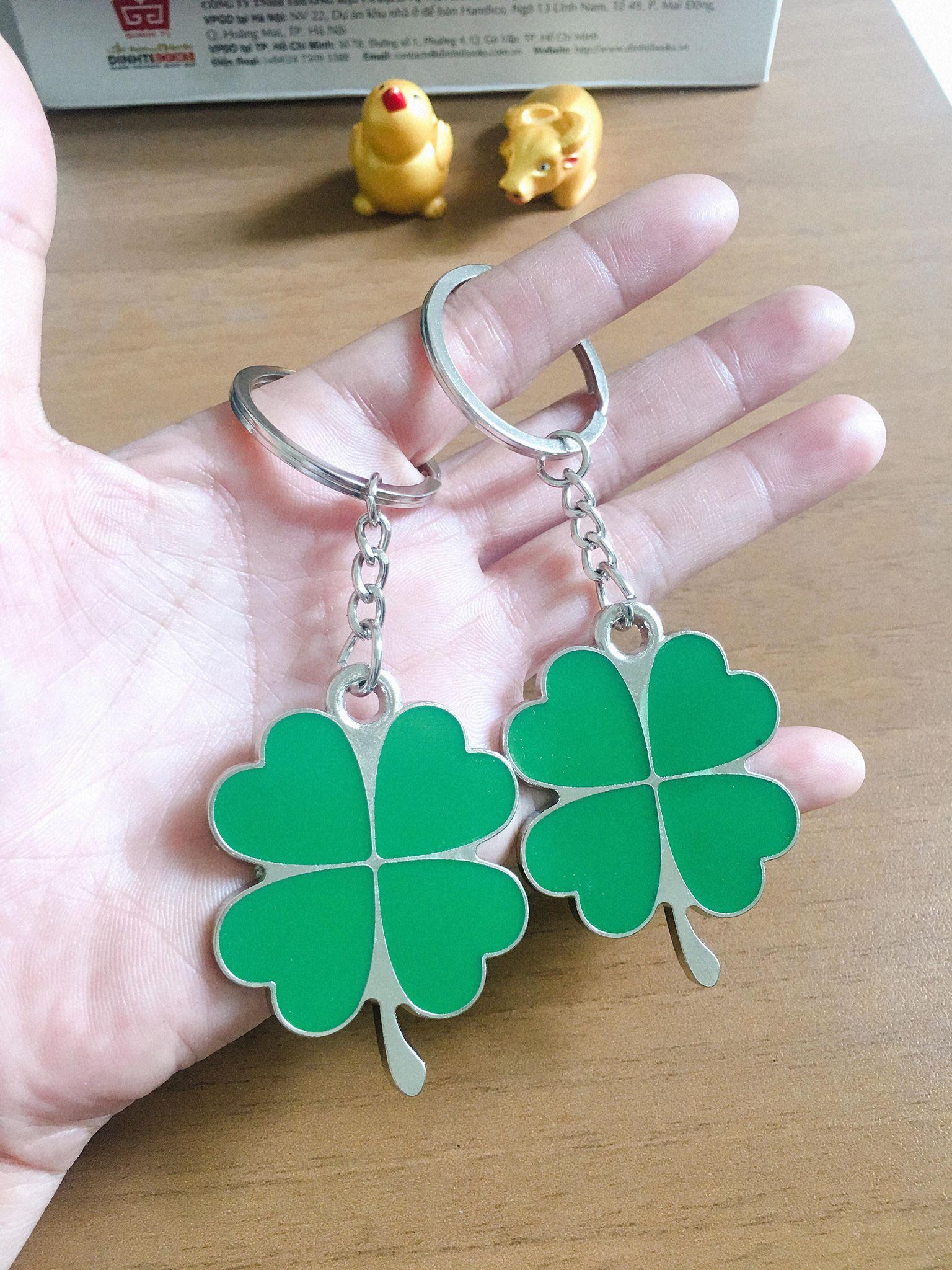 Móc khóa cỏ 4 lá móc khóa cỏ 4 lá may mắn