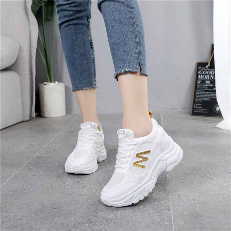 Giày độn đế xinh xắn