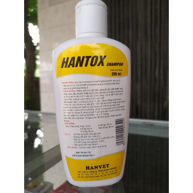 Sữa tắm sạch ve ghẻ, dưỡng lông chó mèo - Hantox vàng 200ml