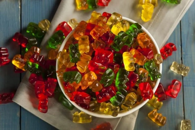 Lá gelatine Đức ( 1 lá 2,8-3,2g )