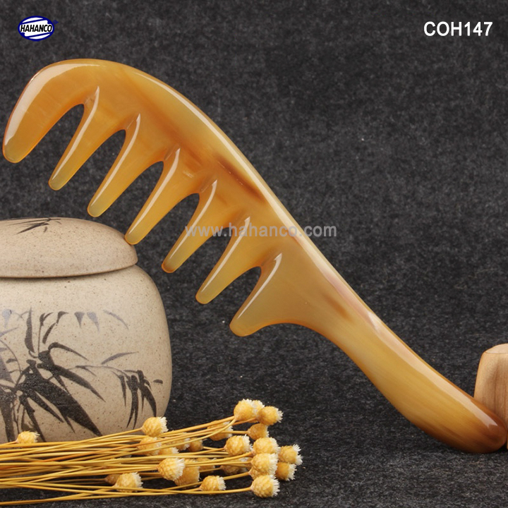Lược sừng răng thưa thần thánh (Size: L - 17,5 cm) chải tóc xoăn, rối, xù - Massa đầu giúp lưu thông máu - Hahanco- COH147