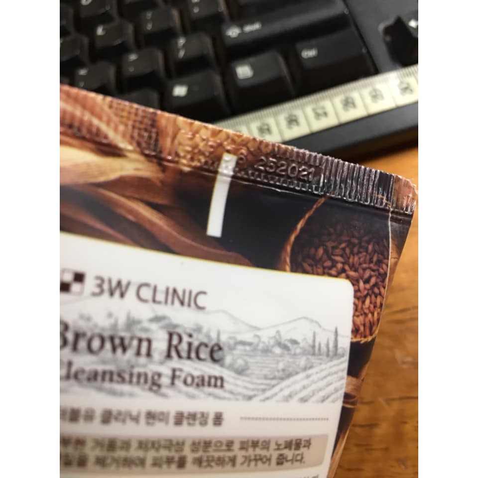 SỮA RỬA MẶT TRÀ XANH 3W CLINIC