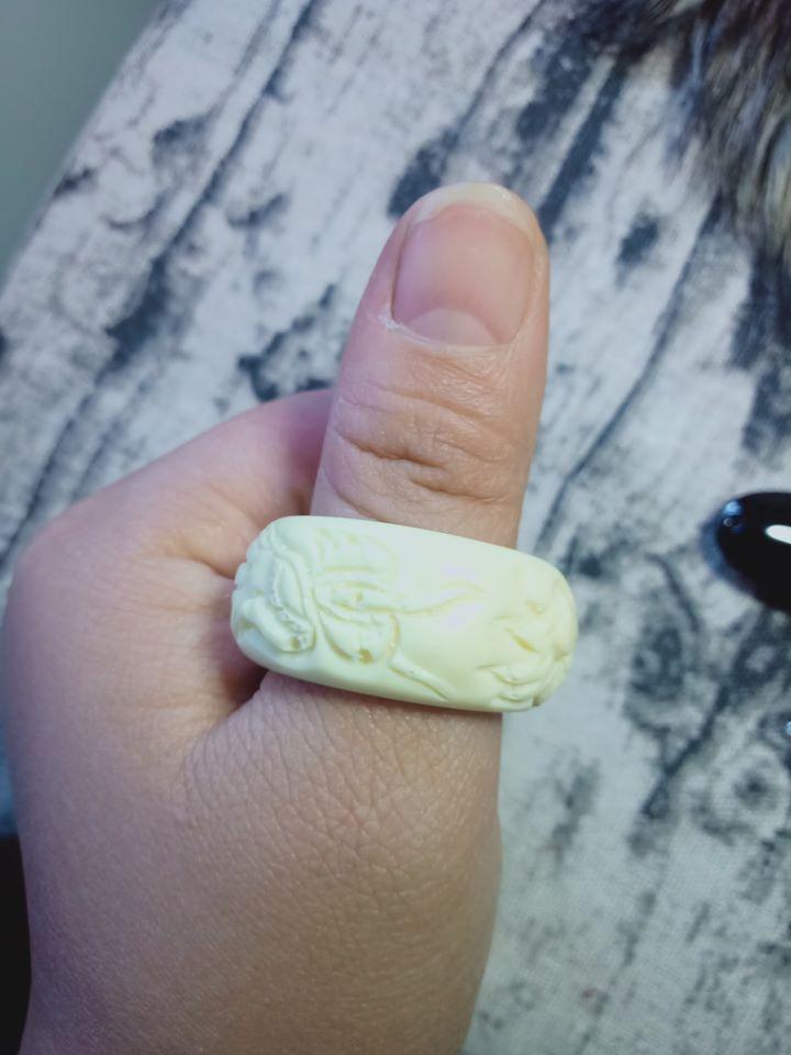 nhẫn mỹ nghệ trạm khắc hoa văn