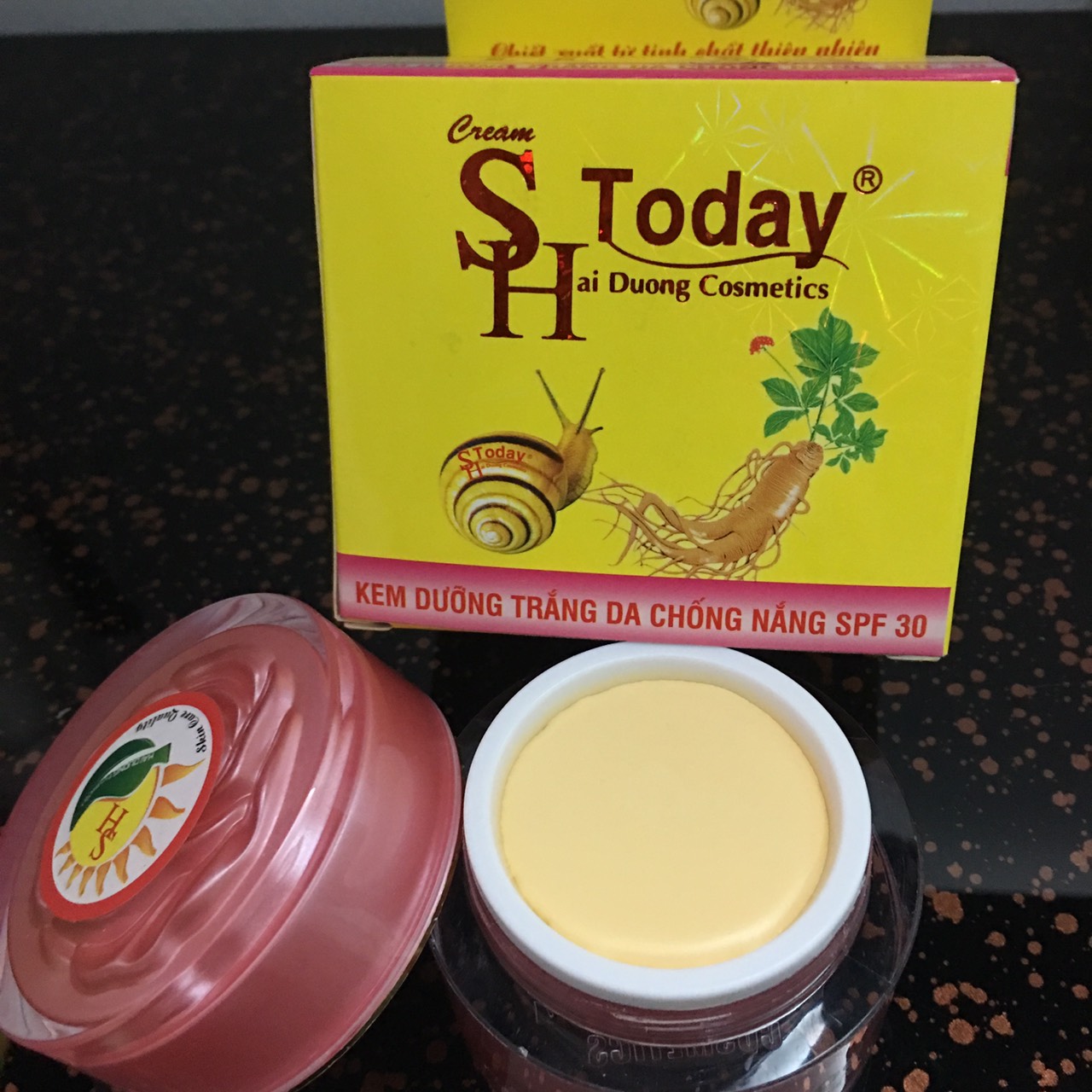 Kem dưỡng da chống nắng 30g SH Today Vàng