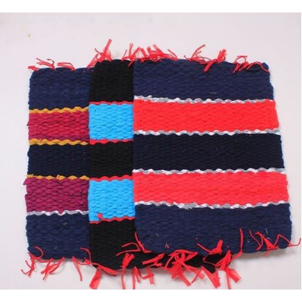 Thảm đan handmake lau chùi chân tua rua nhiều màu thấm hút tốt