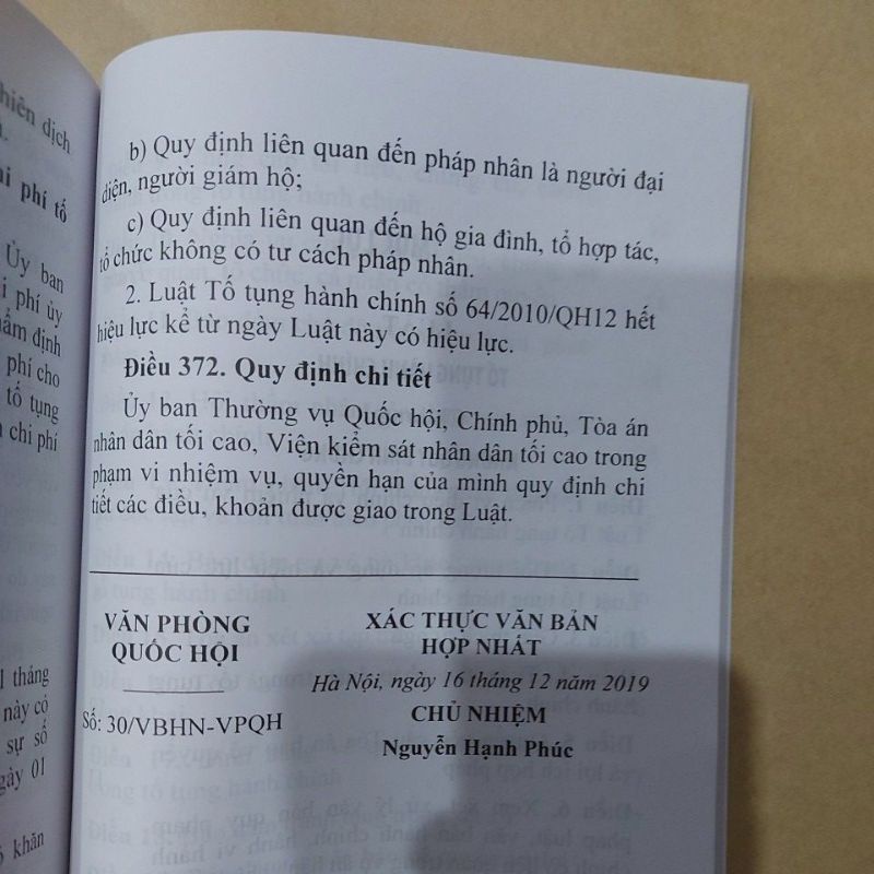 Sách - Luật tố tụng hành chính (NXB Lao Động)