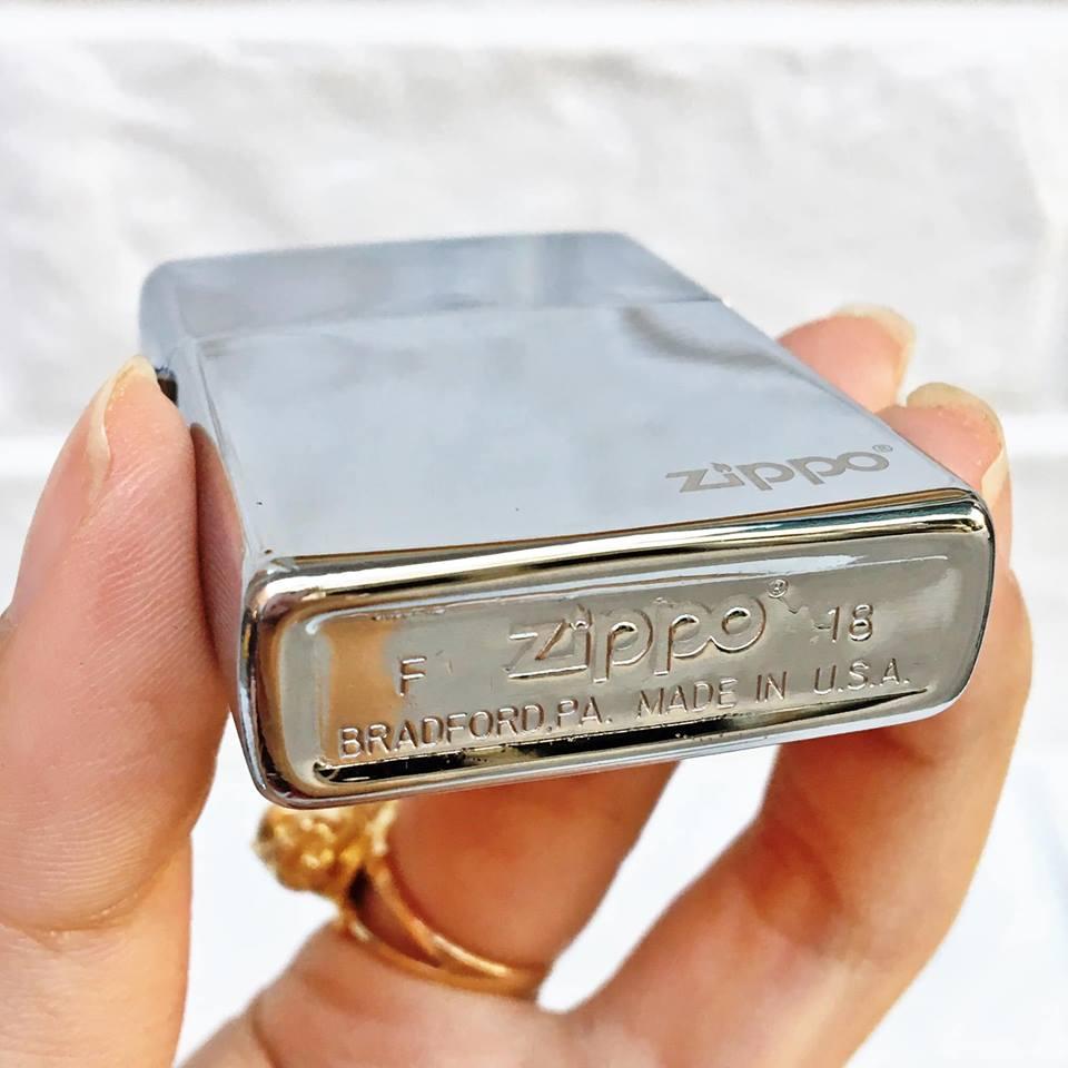 [HCM][Loại Xịn] Bật Lửa ZIPPO Mỹ (USA) Fullbox  - Trơn Bóng #Màu Bạc(Có Tem Đỏ). [KHÔNG XĂNG]