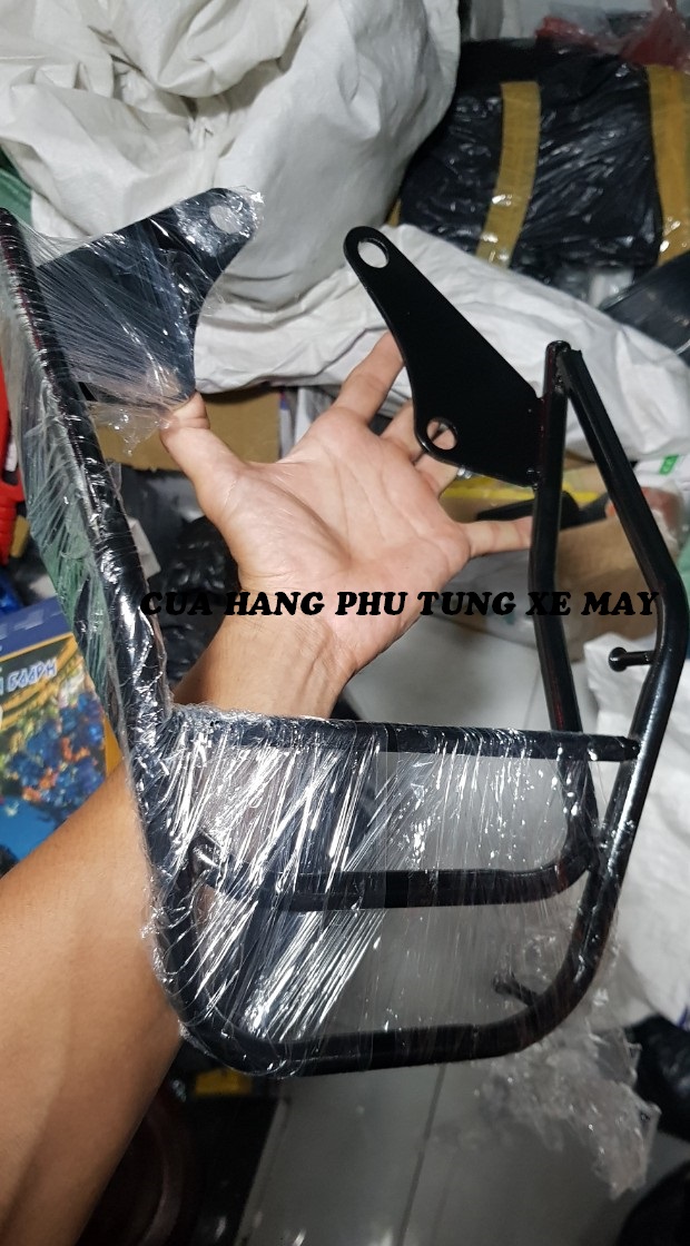 Cảng sau (tay dắt) gắn MSX
