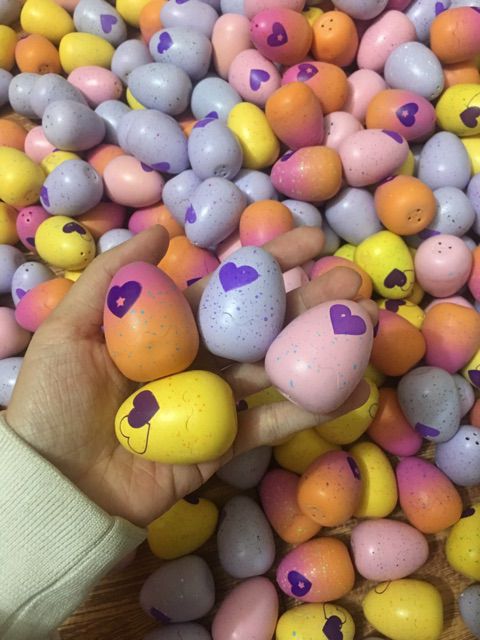 Trứng Hatchimal nhiều màu