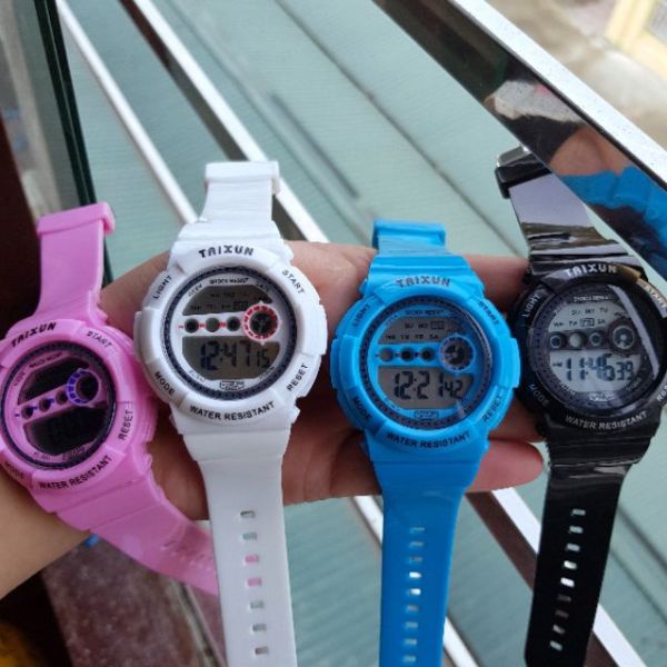 Nơi bán (Giá sỉ) Đồng hồ điện tử nam nữ TAIXUN có ngày thứ báo thức 4 màu cực sành điệu