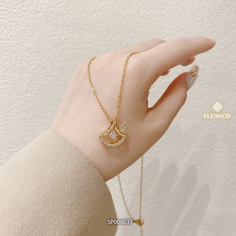 Dây chuyền nữ titan Eleanor Accessories vòng cổ hình cánh quạt đính đá lấp lánh phụ kiện trang sức 6417