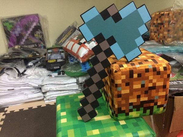 Đồ chơi mút xốp rju kim cương minecraft