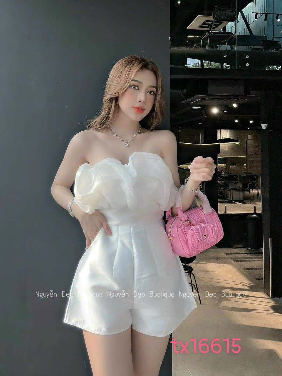 Jum quần đùi nữ sang chảnh mặc đi chơi, đi tiệc hàng cao cấp bán shop, jum cup ngực chất vải tapta y hình