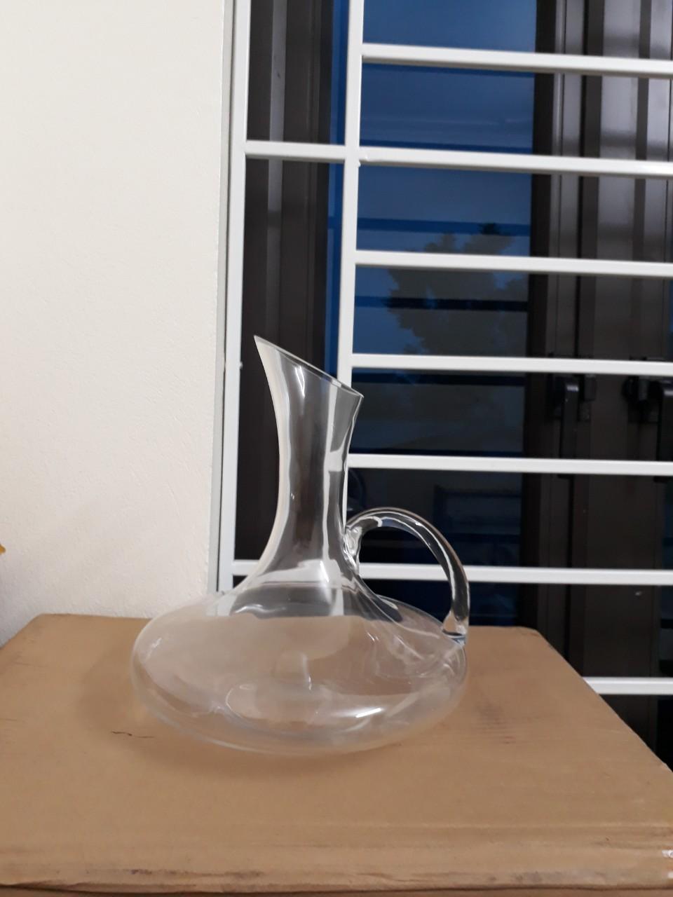 Decanter dáng cổ điển có tay cầm 1700ml