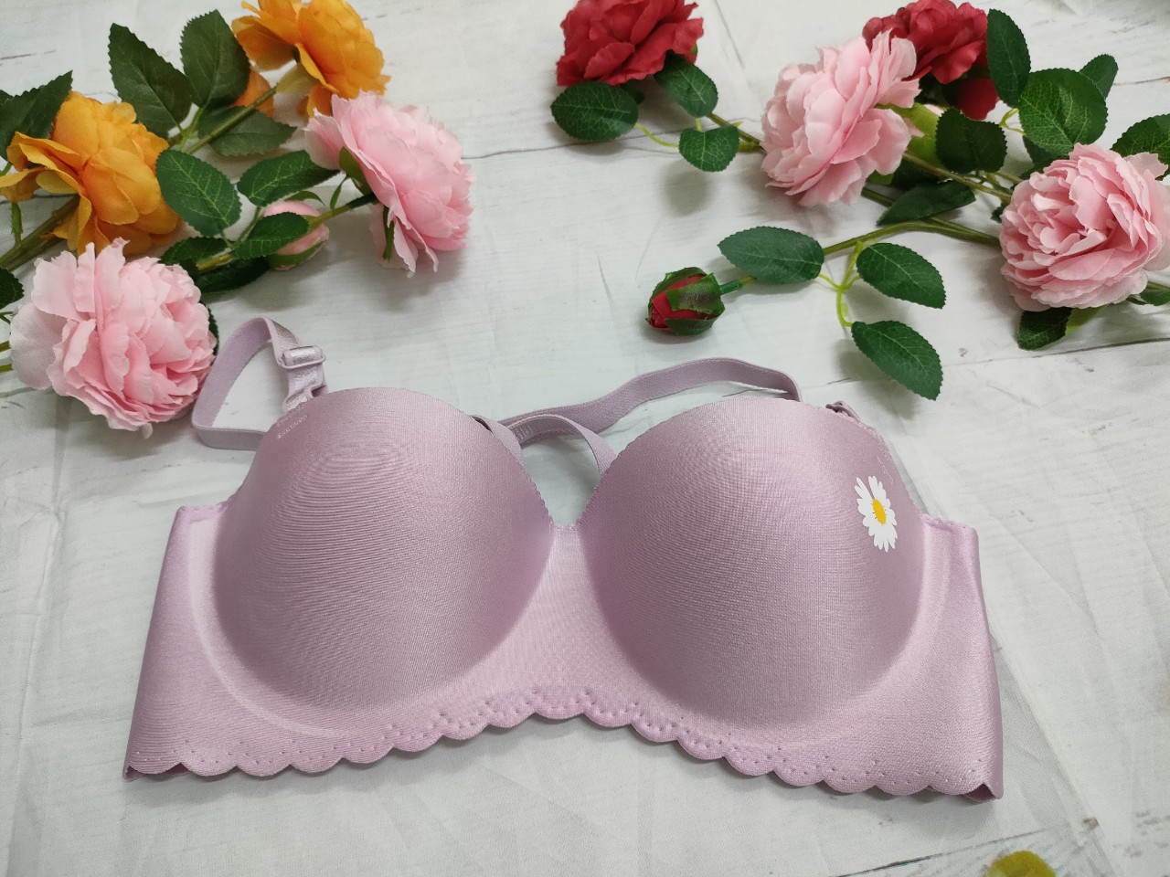 ÁO NGỰC SU ĐÚC CUP NGANG HOA CÚC